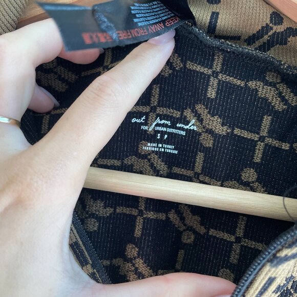 iets frans Geo Print Zip-Front Top - Picture 6 of 6